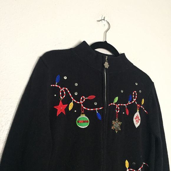 Nouveaux Christmas Sweater L Black EUC - Picture 2 of 7